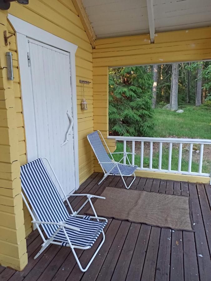 Eraemoekki Jaerven Rannalla Laitila Exteriér fotografie