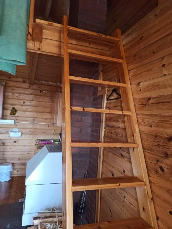 Eraemoekki Jaerven Rannalla Laitila Exteriér fotografie