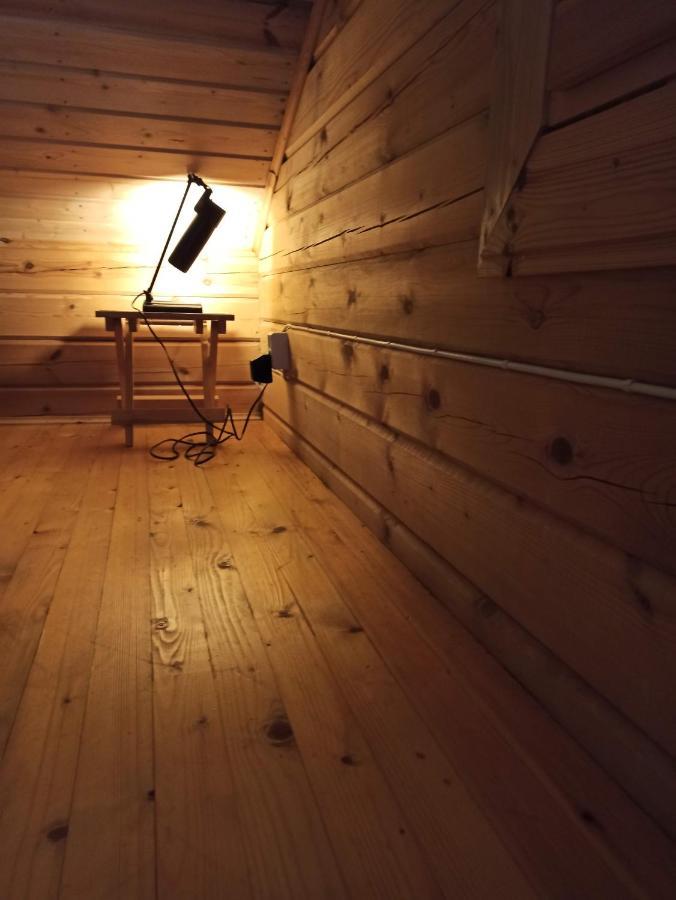 Eraemoekki Jaerven Rannalla Laitila Exteriér fotografie
