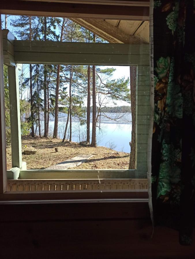 Eraemoekki Jaerven Rannalla Laitila Exteriér fotografie