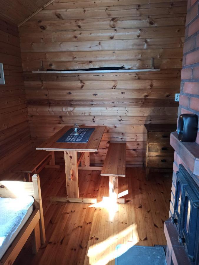 Eraemoekki Jaerven Rannalla Laitila Exteriér fotografie