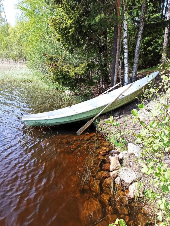 Eraemoekki Jaerven Rannalla Laitila Exteriér fotografie