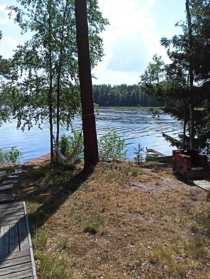 Eraemoekki Jaerven Rannalla Laitila Exteriér fotografie